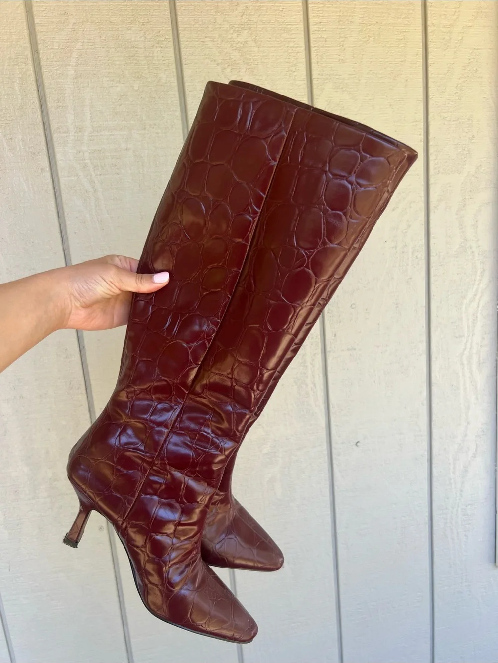 Women's Tall Pointed-Toe Croc-Embossed Knee Boots - Red wine
